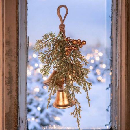 5250829 Hanging Bells W Fern & Gold Berries