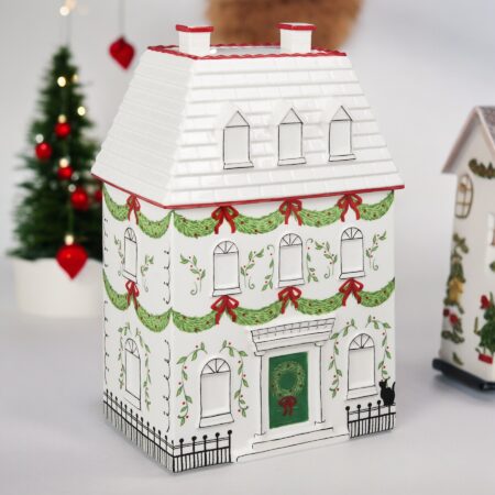 5251061 25CM LED White Roof Xmas Town